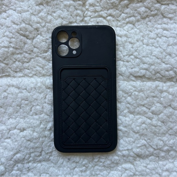 iPhone 12 Pro - 6 Protecting Cases - Picture 7 of 7